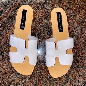Steve Madden Sandals, size 8, leather, made in Italy